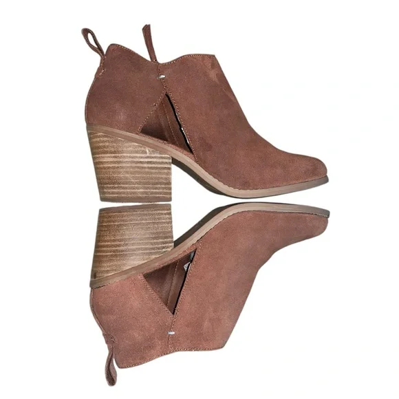 Toms Lea Cutout Heeled Bootie - size 9 - Picture 1 of 7